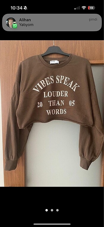 BERSHKA crop sweatshirt