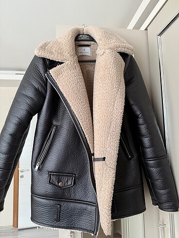 Stradivarius Kürklü kaban