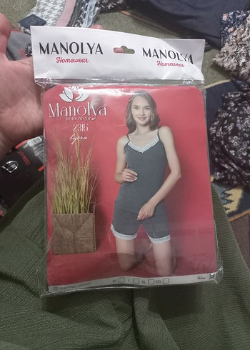 MANOLYA ŞORTLU TAKIM
