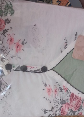 diğer Beden Çiçek Desenli Kısa Kollu kaprili Pijama