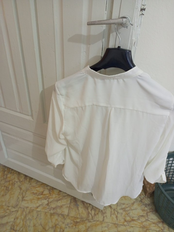 Beyaz Pamuklu Düğmeli gömlek - Görsel 3