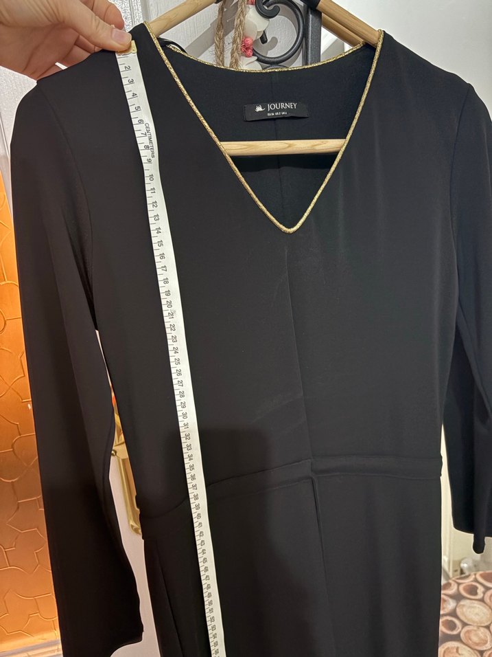 Journey Altın nakis Detaylı Siyah Uzun V Yaka Elbise - Görsel 4