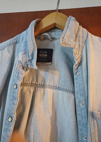 Mavi Denim Düğmeli Kadın Gömlek - Görsel 2