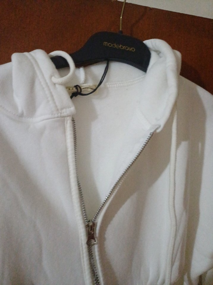 Beyaz Fermuarlı Kadın Sweatshirt - Görsel 3