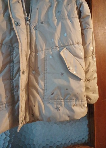 Kız Çocuk Bej Düğmeli Kışlık Mont - Görsel 4