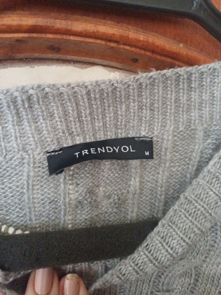 Gri Örgü Kolsuz Kadın Süveter - Görsel 4