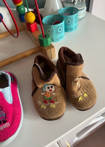 Renkli Nakışlı Sıcak Ev Terlikleri - Görsel 6