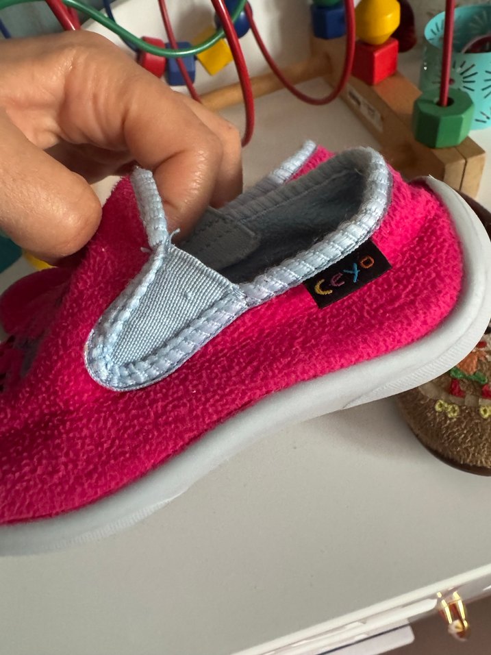 Renkli Nakışlı Sıcak Ev Terlikleri - Görsel 4