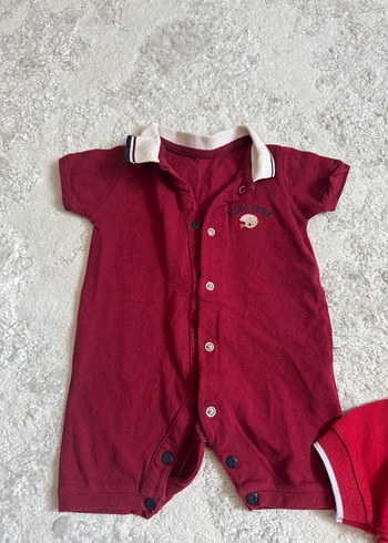 H&M Bordo Kısa Kollu Bebek Tulum ve Tişört Seti