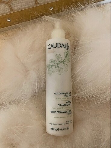 caudalie gentle cleansing milk ceyrek kadar vardır yuz temizleme