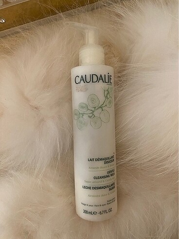 Caudalie caudalie gentle cleansing milk ceyrek kadar vardır yuz temizleme