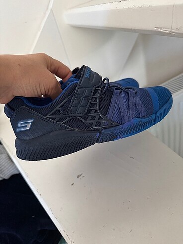 34 Beden mavi Renk 34 no orjinal Skechers