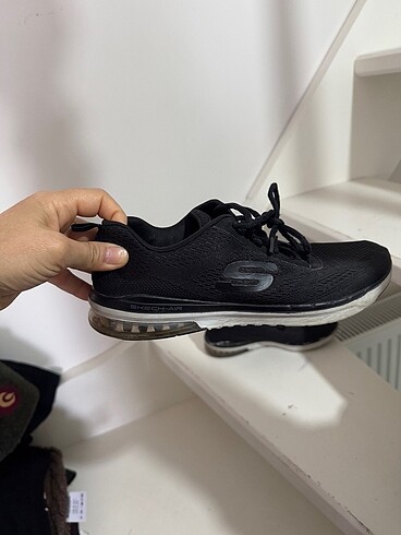38,5 orjinal Skechers ayakkabı