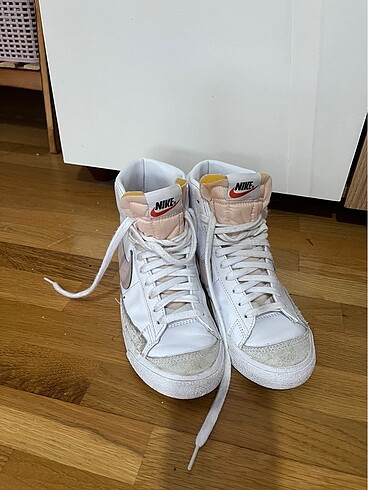 nike blazer mid