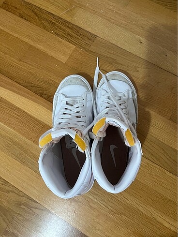 36 Beden beyaz Renk nike blazer mid