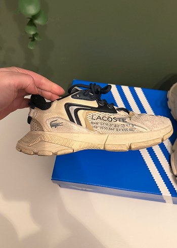 Lacoste Krem Sneaker Siklik Ve Rahatlik Bir Arada