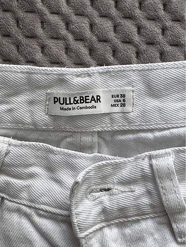 38 Beden beyaz Renk Bershka pantolon