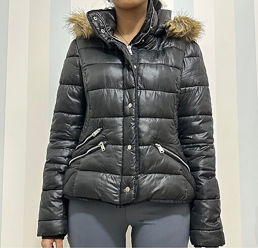 Zara Siyah Şişme Mont