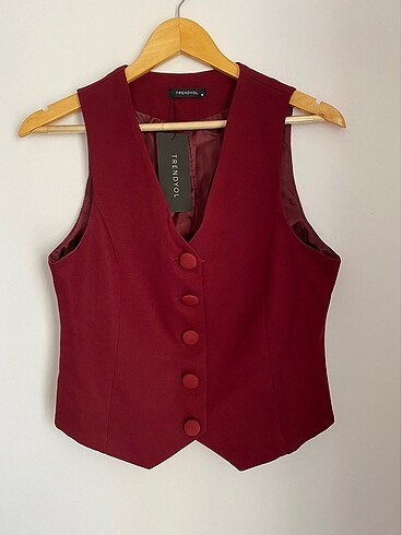 Bordo yelek