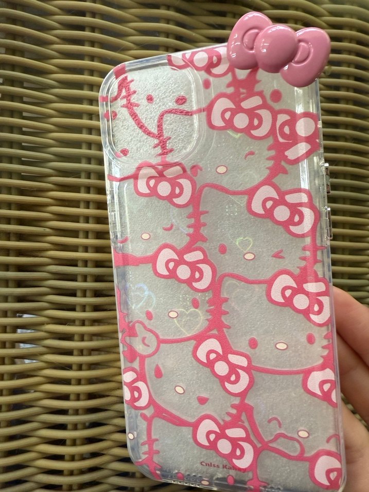 İPhone 13 Hello Kitty telefon kılıfı - Görsel 2