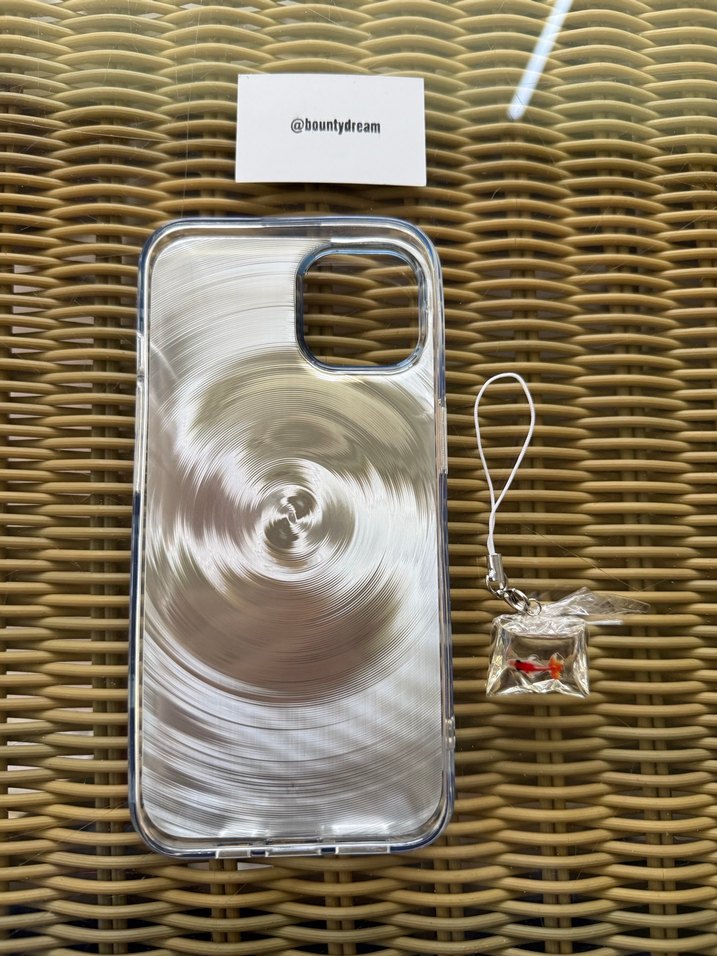 İPhone 13 Japon balığı Charmlı Telefon Kılıfı - Görsel 2