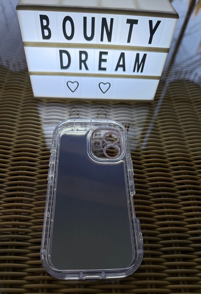 Kırmızı Parlak iPhone 16 Hello Kitty Telefon Kılıfı - Görsel 2