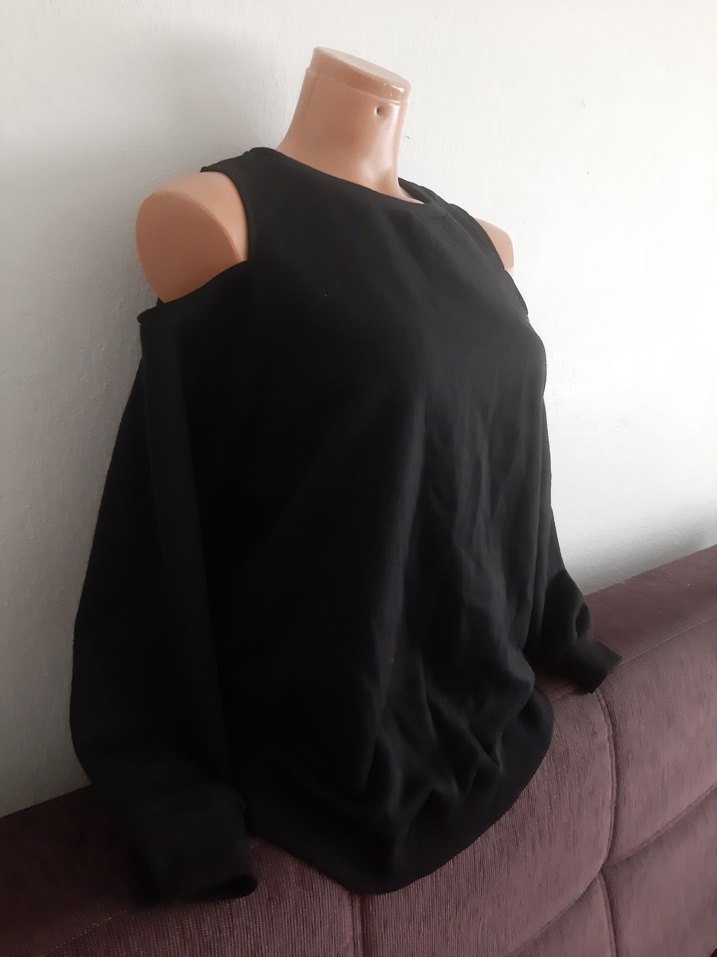 Siyah Omuz Detaylı Uzun Kollu sweatshirt - Görsel 3