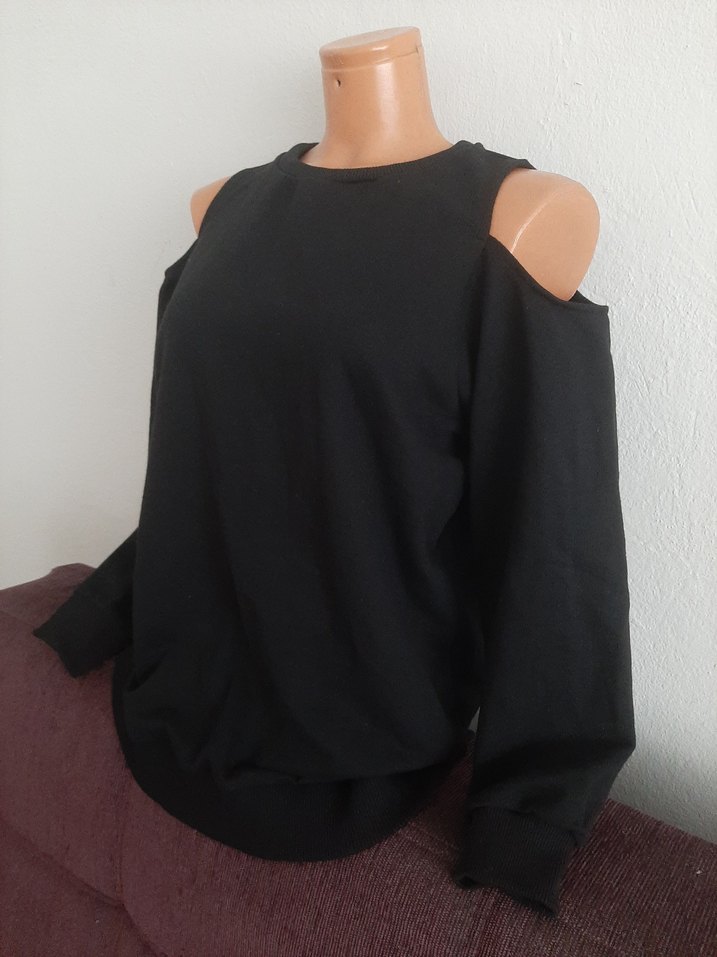 Siyah Omuz Detaylı Uzun Kollu sweatshirt - Görsel 2