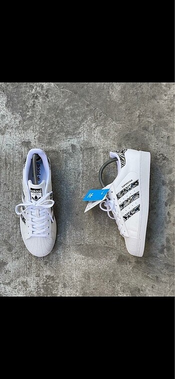 Adidas SÜPERSTAR ????