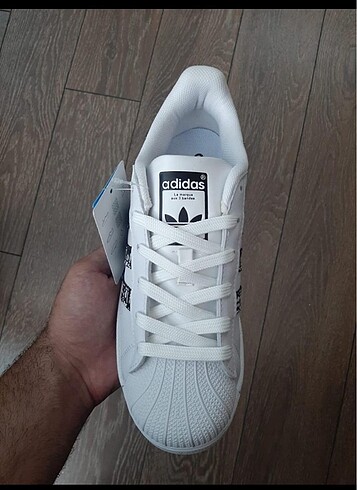Adidas SÜPERSTAR ????