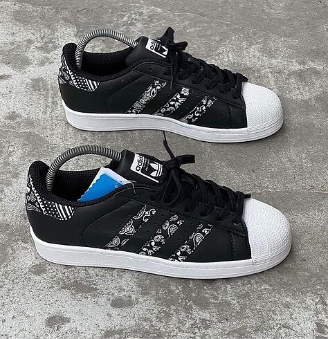 Adidas Süperstar