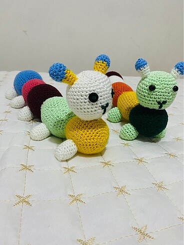 Amugurumi peluş tırtıl oyuncak