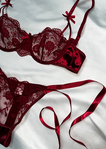 Victoria s Secret Koyu Kırmızı Bralet Takımı