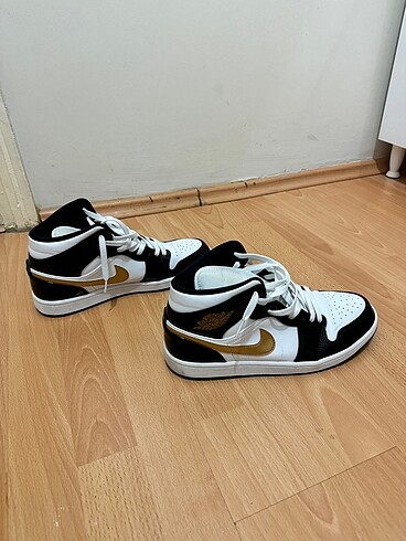 Nike Air jordan mid 10.5