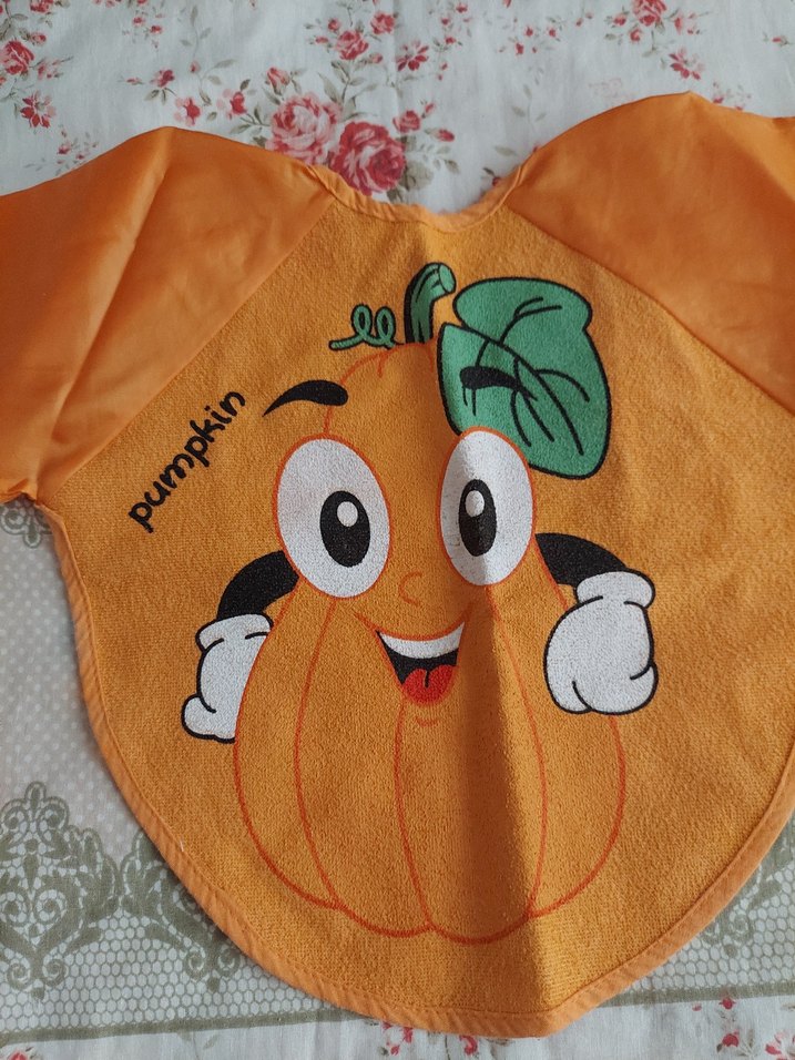 Renkli Baskılı Turuncu Bebek Önlüğü - Görsel 3