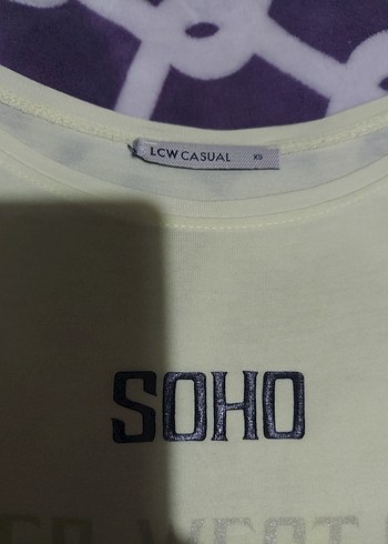 Sarı Kadın Baskılı Kısa Kollu Tişört - Görsel 2