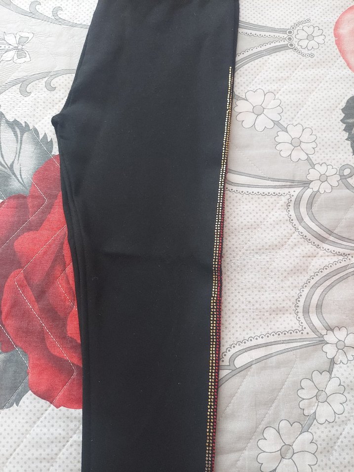 Kadın Siyah Baskılı Midi Tayt - Görsel 2