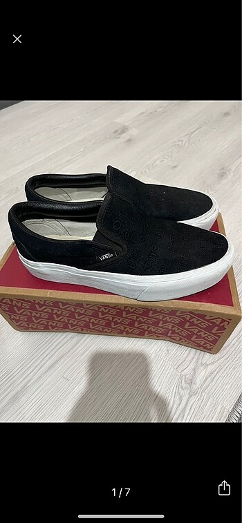 VANS CLASSİC SLİP ON