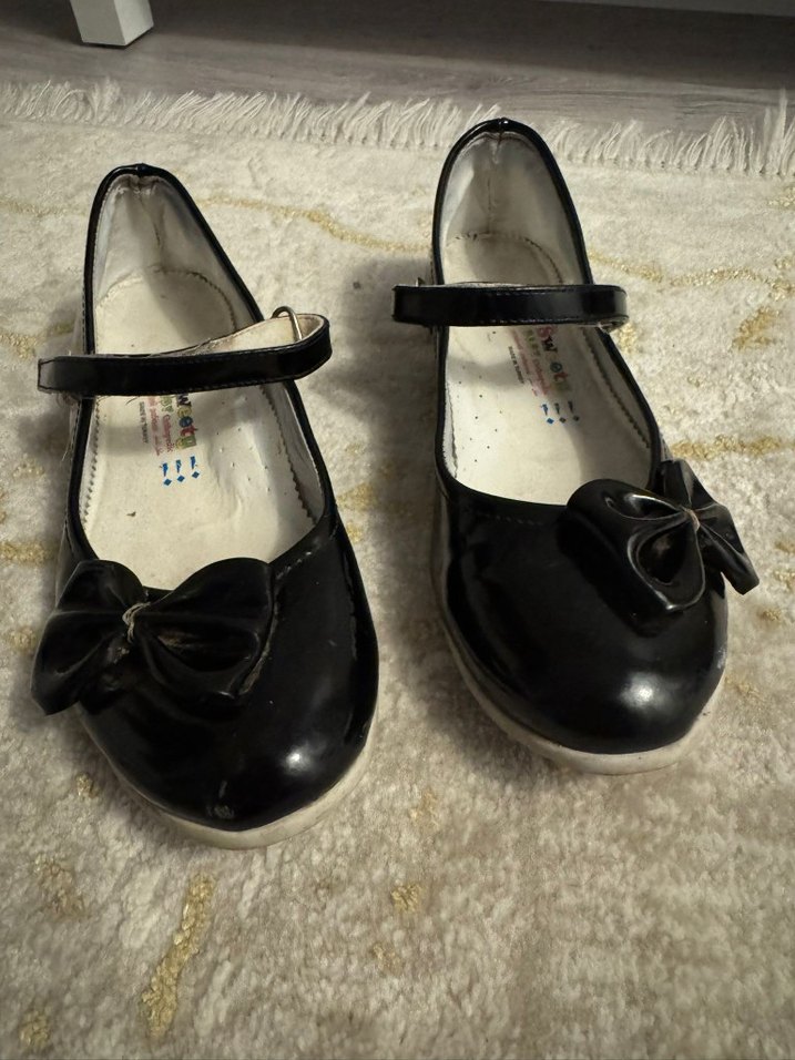 Kızlar İçin Siyah Rugan Babet Ayakkabı - Görsel 2