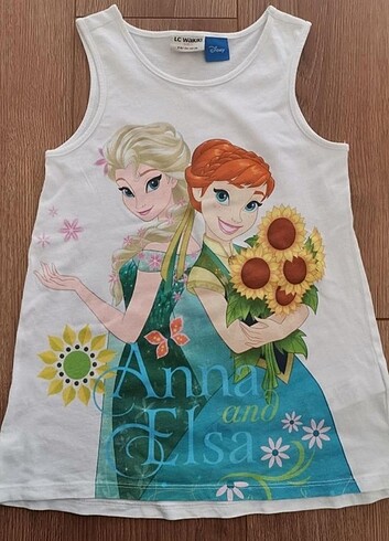 LC Waikiki kız çocuk lisanslı tshirt