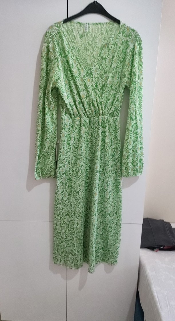 Yeşil Dantel Detaylı Uzun Bohem Elbise - Görsel 2