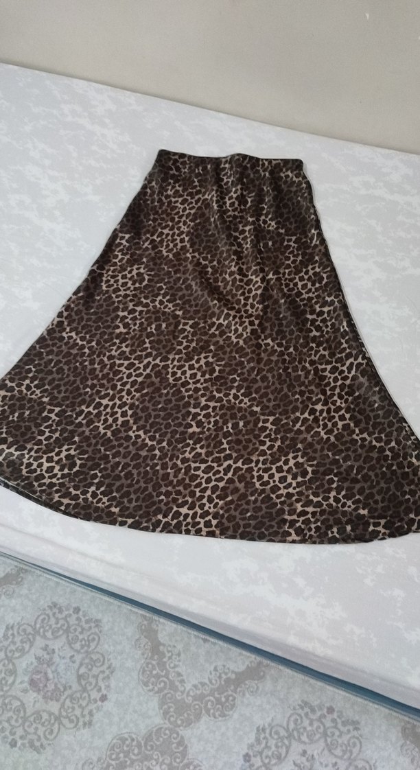 Kahverengi Leopar Desenli Uzun Etek saten - Görsel 2