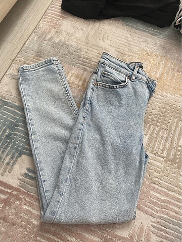 mom jean