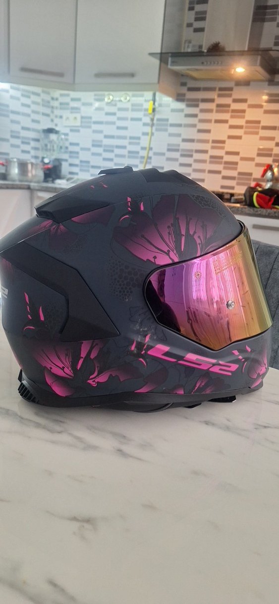 Parlak Pembe Baskılı Kadıb Motosiklet Kaskı - Görsel 2