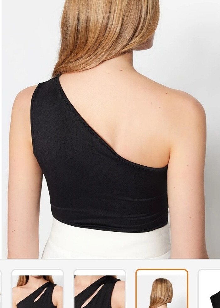 Asimetrik Yaka Cut Out Yaka Çıtçıtlı Bluz - Görsel 3