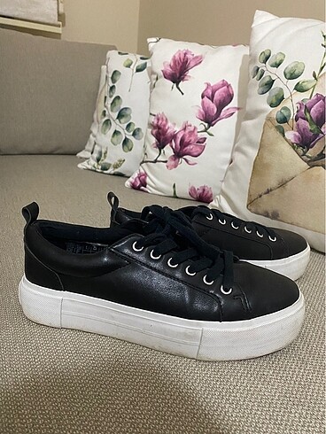 H&M marka siyah spor platform ayakkabı