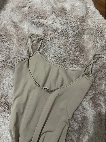Bershka uzun dar elbise