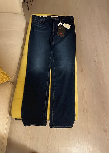 Kadın Lacivert Normal Kesim Kot Pantolon