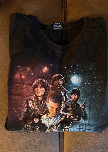 Stranger Things Baskılı Siyah Kısa Kollu Tişört - Görsel 5