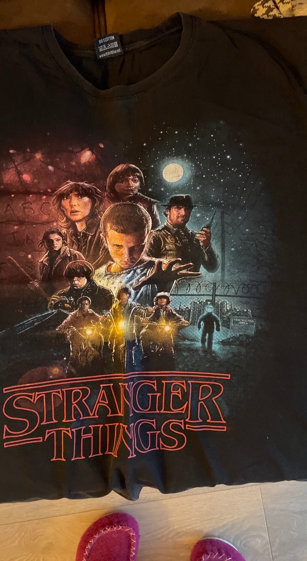 Stranger Things Baskılı Siyah Kısa Kollu Tişört - Görsel 2